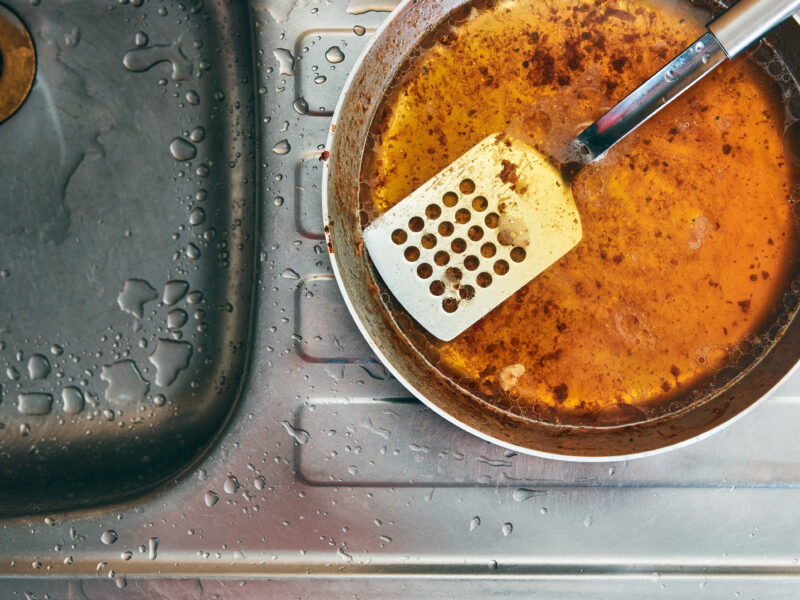 10 Simple & Effective Grease Trap Cleaning Steps