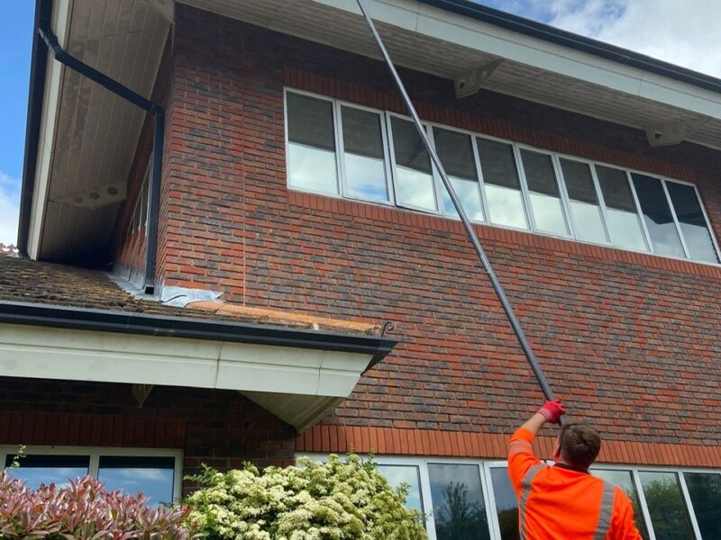 3 Storey Gutter Cleaning Methods