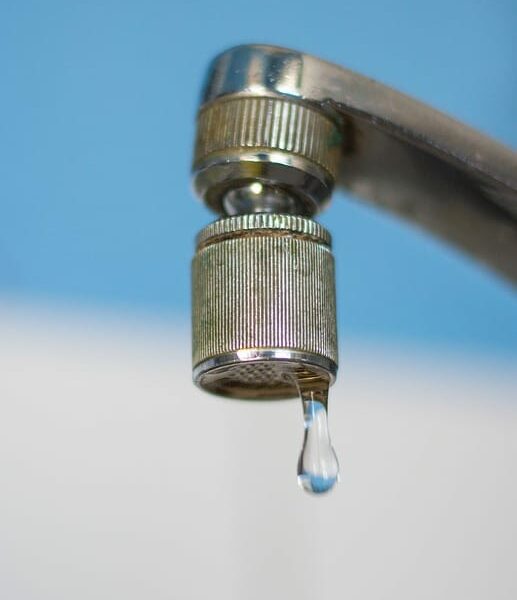 How to Fix a Dripping Tap, Fixing Leaking Taps