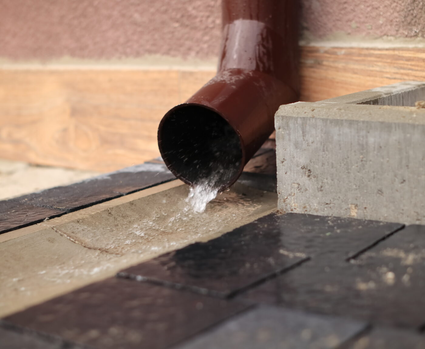 Overflowing Pipe
